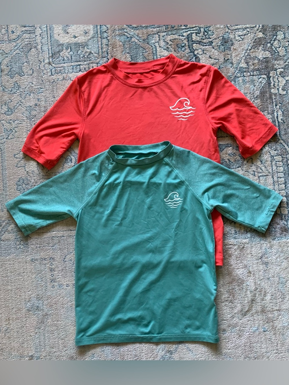 art class   Boys “Wave” Two-Piece Swim Rashguard  Bundle in Red & Teal  SZ 6/7